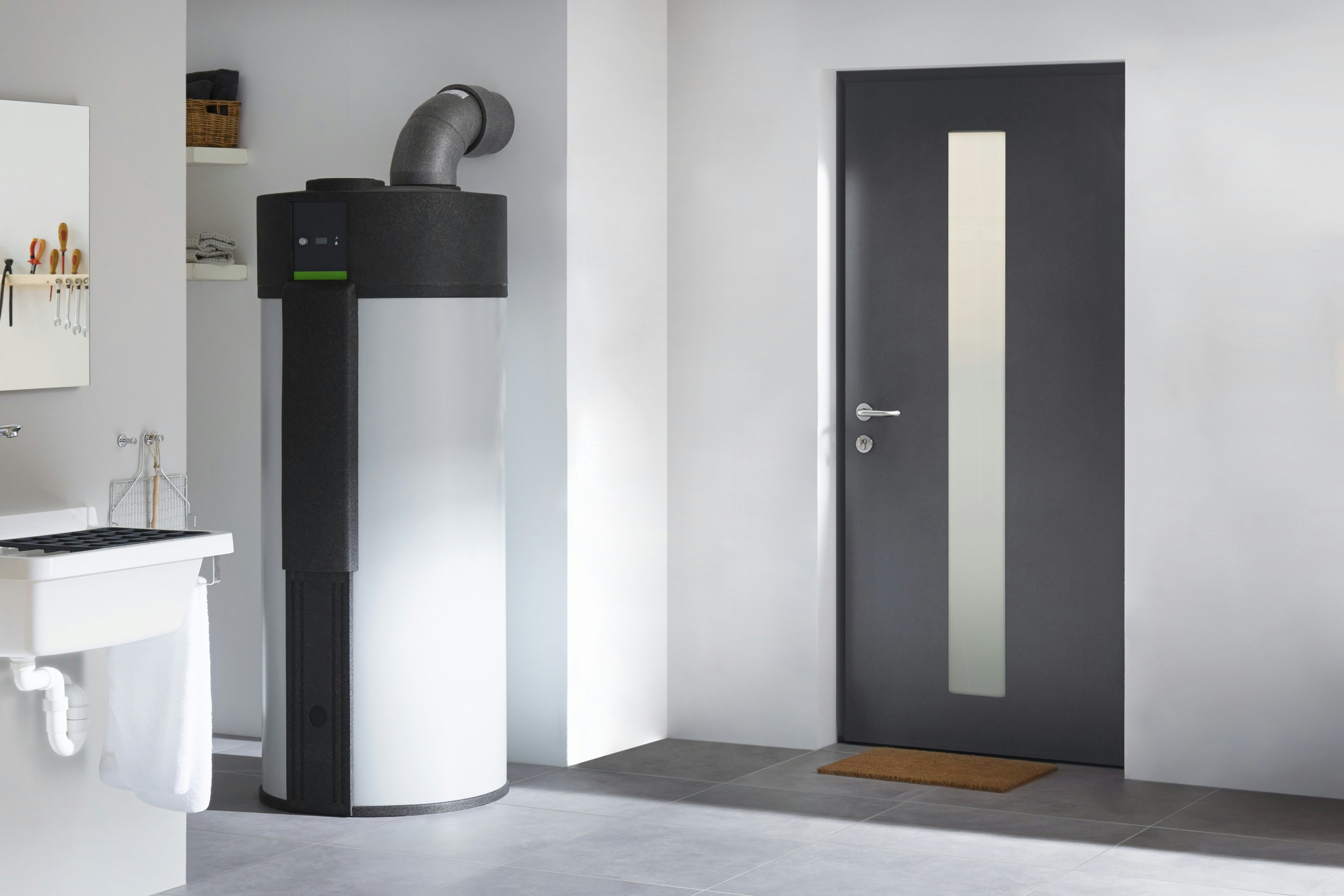 The 610S motif with frameless glazing is now also available for the FS Thermo65 with tested fire protection function.