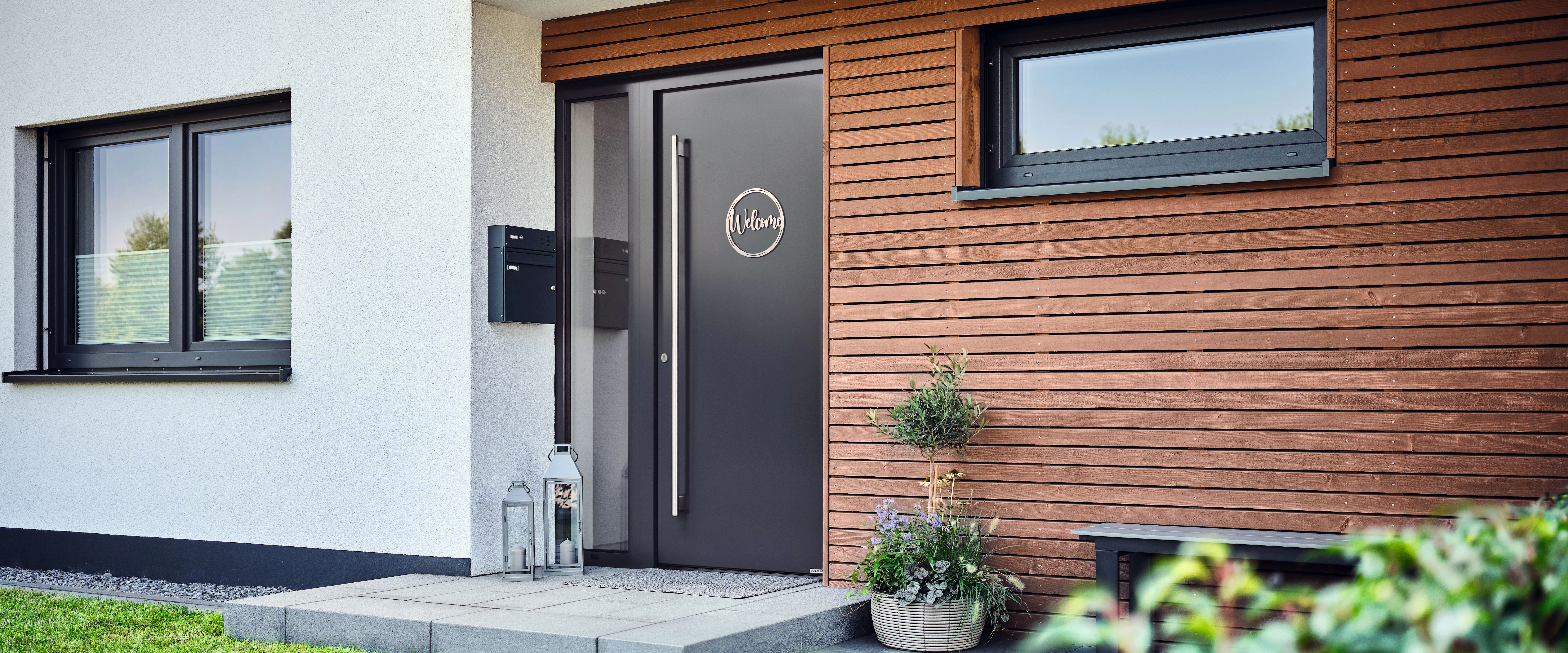Hochwertige Stahl-/Alu-Haustüren Thermo65 zu Aktionspreisen