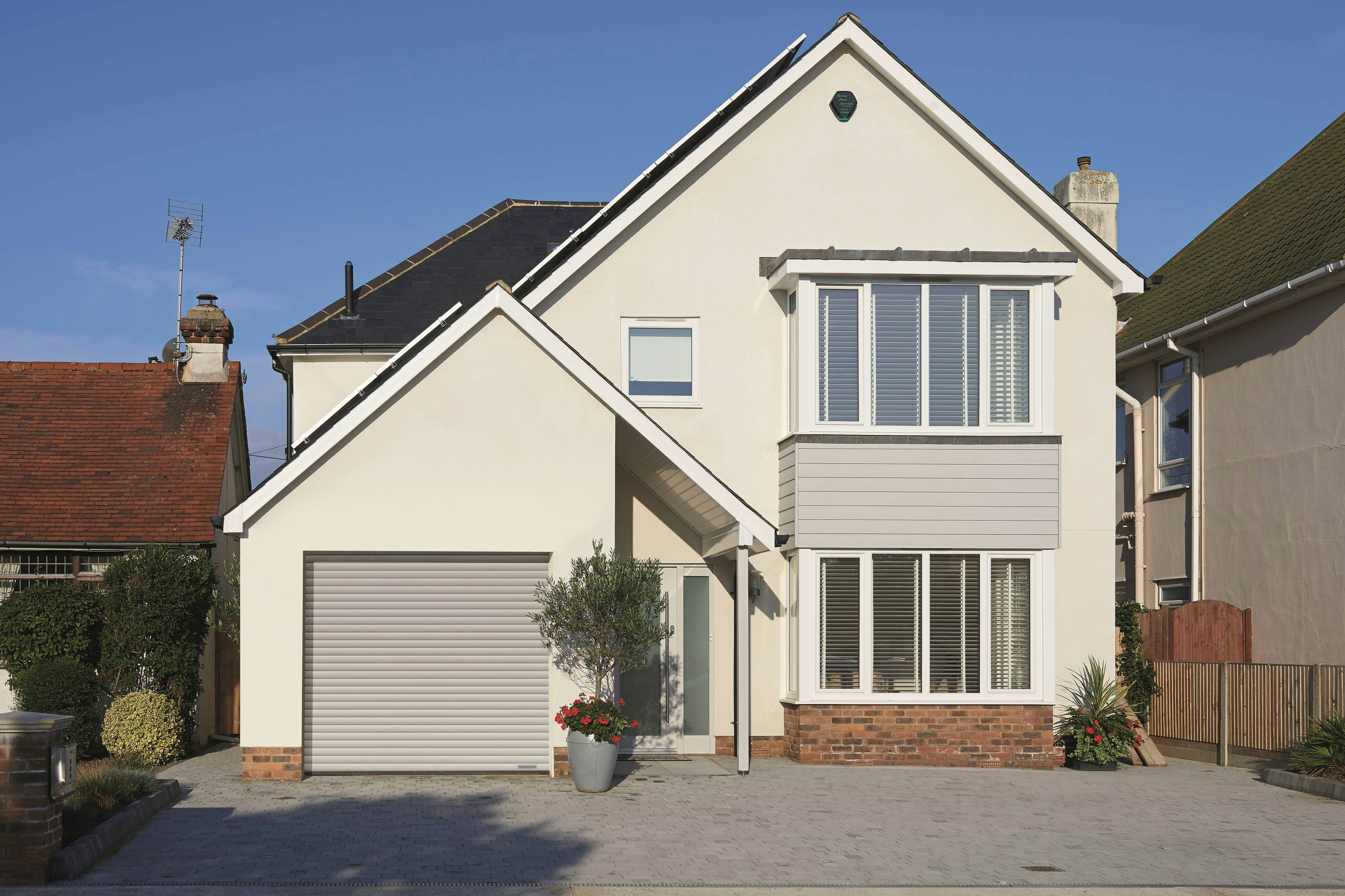 Hörmann UK Launches New Roller Garage Door – easy to fit and easy to transport