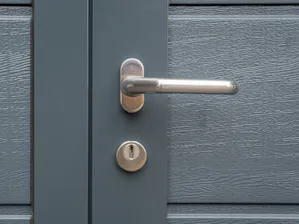 De NT80-2 biedt flexibiliteit door de mogelijkheid om één of... NT80-2 Deurklink
