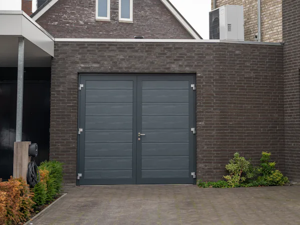 Openslaande garagedeur | Udenhout
