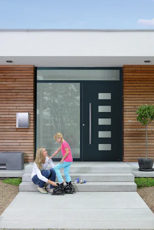Uitstekende geluidsisolatie: Thermo65 Het instapmodel van Hörmann voor uitstekende demping is de Thermo65. Die voordeur beschikt standaard over een geluidsisolatie tot wel 32 dB (afhankelijk van de exacte uitvoering).
Heb je nood aan nóg...