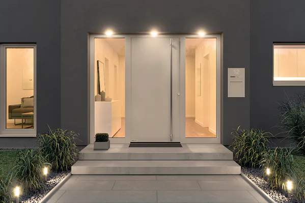 Votre porte de garage, véritable élément design Dans de nombreuses habitations, la porte de garage est l’un des éléments les plus visibles de la façade. Pourtant, elle reste souvent sous-estimée. En 2026, la donne change du tout au tout. Les...
