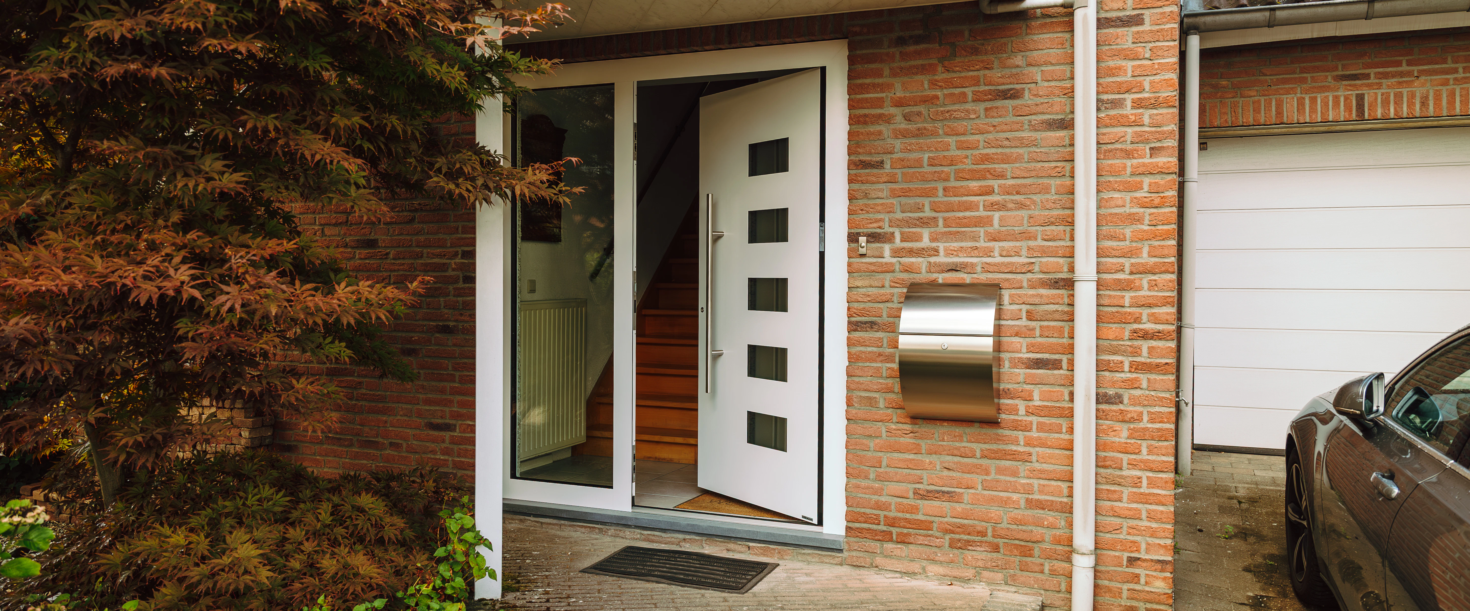 Witte ThermoSafe voordeur Hörmann