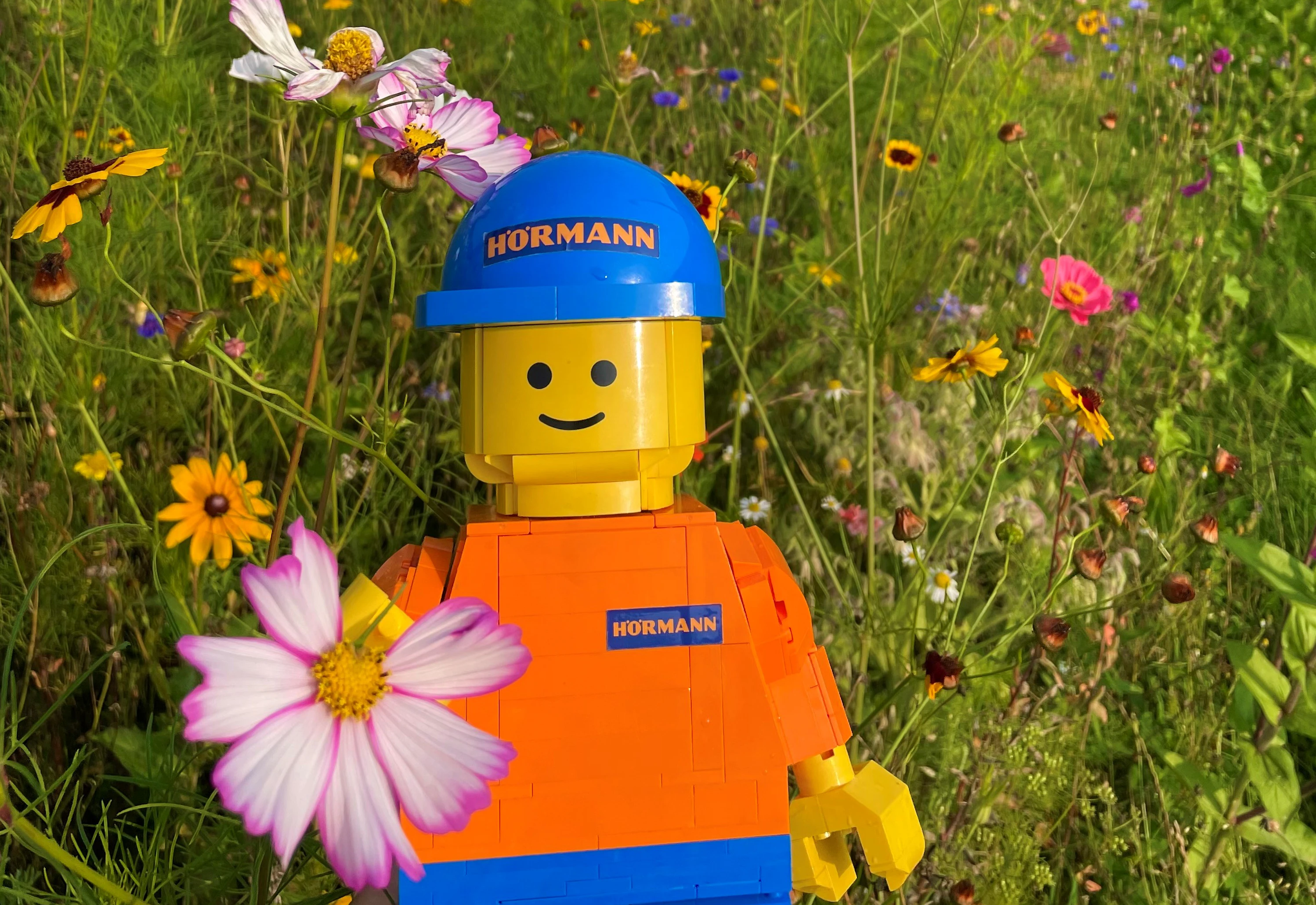 Nos produits pour l’habitat sont fabriqués de manière... Nos produits pour l’habitat sont fabriqués de manière totalement neutre sur le plan climatique, et nous, en tant que Hörmann Belgique, faisons également notre part !