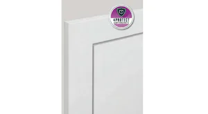 In den Duradecor Oberflächen mit 4Protect Kantenschutz und... In den Duradecor Oberflächen mit 4Protect Kantenschutz und in der Lack-Oberfläche überzeugt diese Ausführung mit einer perfekten Null-Fugen-Ansicht.
Klassische Holz-Zimmertüre für den Innenbereich...