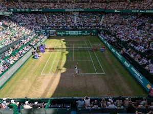 Tennis Auch im Tennis ist Hörmann als Partner aktiv und als Sponsor insbesondere im Rahmen des Tennisturniers TERRA WORTMANN OPEN (seit 2022, früher: GERRY WEBER OPEN) in Deutschland jährlich präsent. 2023...