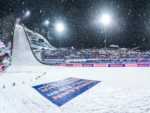 Skispringen Zur Saison 2018/2019 haben wir unser Engagement im Wintersport weiter ausgebaut und sind seitdem Hauptsponsor der Vierschanzentournee und Eventsponsor der FIS Skisprung Weltcups in Ruka (Finnland),...