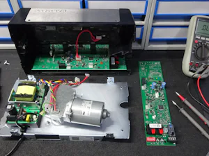 What was once common practice is fortunately becoming more... What was once common practice is fortunately becoming more and more accepted today: the principle of “repair instead of replacement”. A repair is much more sustainable than replacing the garage door...
