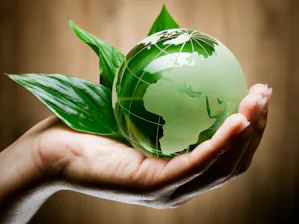 Hohe Zertifizierungsstandards Alle Klimaschutzprojekte in die wir investieren sind nach dem Gold Standard zertifiziert. Unter diesem Standard werden weltweit mehr als die Hälfte aller freiwilligen Emissionsreduktionen validiert...