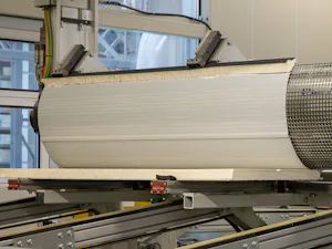 Reduzieren
Wir reduzieren unsere Emissionen überall dort,... Recycling alter Torlamellen.