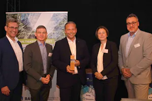 Bauvista Nachhaltigkeitspreis 2025 erhielt Hörmann den erstmals verliehenen Bauvista-Nachhaltigkeitspreis. Das Unternehmen überzeugte mit einem ganzheitlichen Konzept für CO₂-neutrale Produkte und innovative Recyclingprozesse....