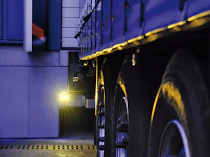 Einfahrhilfe Lightguide Beim Andocken wirken hohe dynamische Kräfte auf Rampe und Fassade. Um die Bausubstanz langfristig zu schützen, sind mechanische oder optische Schutzsysteme sinnvoll:
Anfahrpuffer aus Gummi oder PU,...