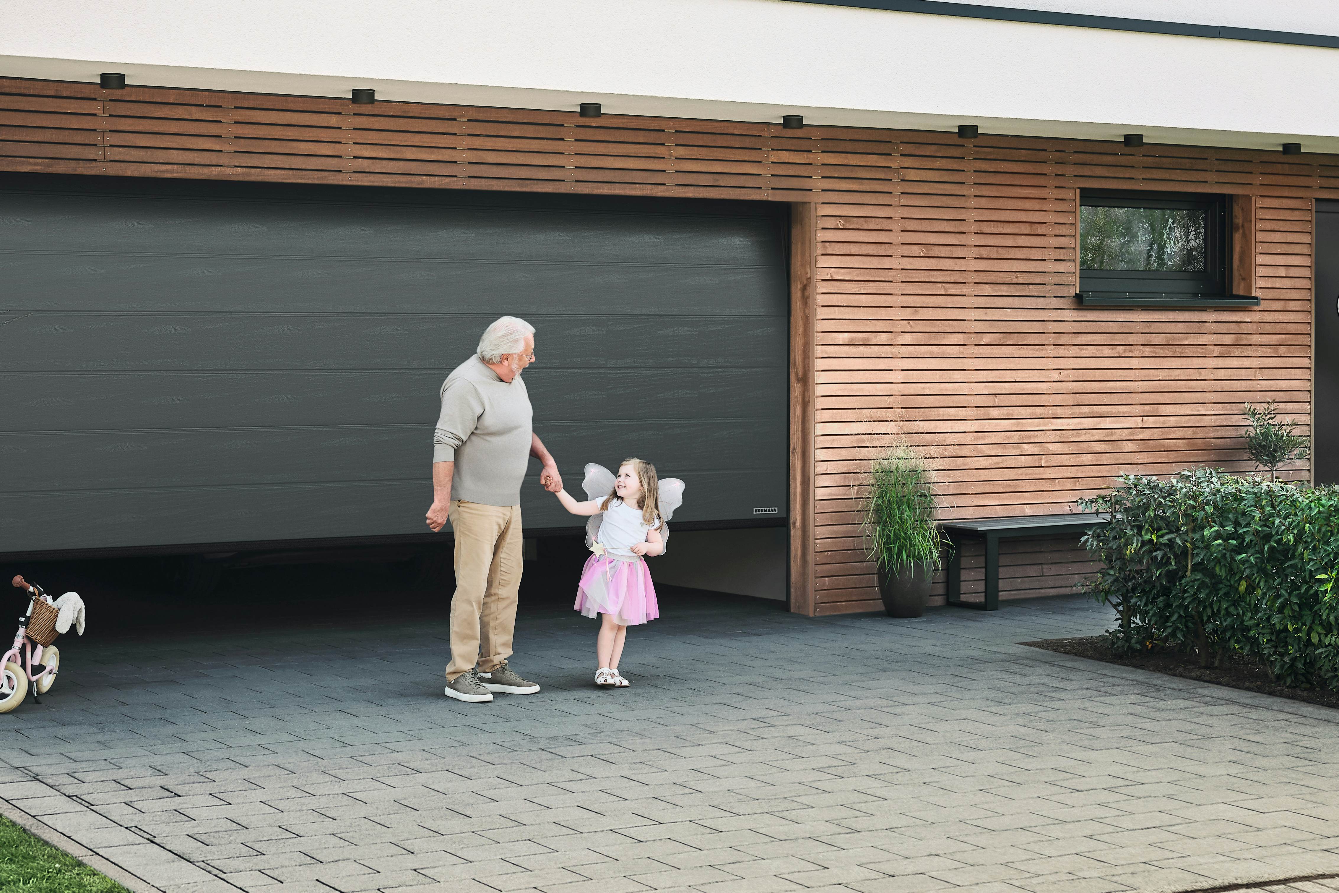 Garagen-Sektionaltore Sektionaltore in vielen Ausführungen