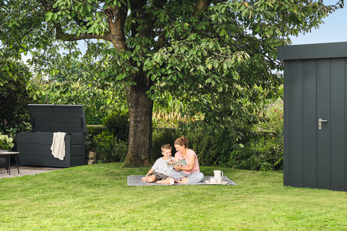 Gerätehäuser Gerätehäuser von Hörmann: Robuste & moderne Lösungen für Garten & Terrasse – mit viel Stauraum, wetterfest & hochwertiger Verarbeitung. Jetzt informieren!
