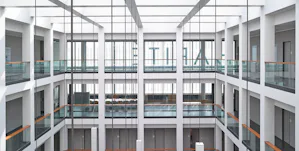 Digitalisering en De bouwsector digitaliseert in hoog tempo, en Hörmann loopt voorop met het aanbieden van BIM- tekeningen en -modellen voor onze producten. Ons online Product Portal stelt u in staat om snel...