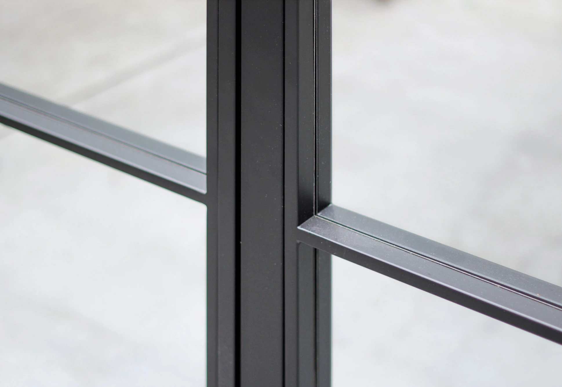 Loft doors with glazing beads Slim
If you appreciate an... Glazing beads “Slim” without visible screw connections and a viewed width of only 15 mm ensure a particularly delicate loft door design