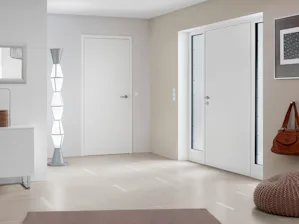 Als u waarde hecht aan een bijzonder elegant deuraanzicht,... Als u waarde hecht aan een bijzonder elegant deuraanzicht, dan is de ThermoPlan Hybrid een goede keuze voor u. Deze deur overtuigt door een in hetzelfde vlak liggende overgang van deurblad naar...