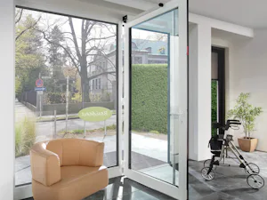 Ihre Vorteile im Überblick:
Optionale RC 2 und RC 3... Innenansicht der TopComfort Haustür mit Antrieb