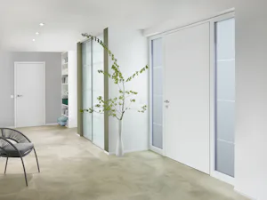 Aluminium ThermoSafe-voordeuren overtuigen op het gebied van... Aluminium ThermoSafe-voordeuren overtuigen op het gebied van veiligheid en warmte-isolatie. Dankzij de 73 mm dikke aluminium deurvleugel met polyurethaan hardschuimvulling over het volledige oppervlak...