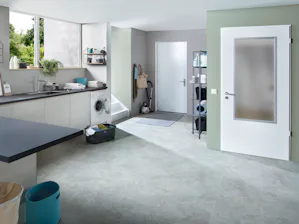 Ganz gleich ob Neubau oder Modernisierung, Hörmann bietet... Ganz gleich ob Neubau oder Modernisierung, Hörmann bietet Ihnen für jeden Bereich des Hauses die richtige Tür. Ob Sicherheitstüren für den Keller oder Garageneingang, feuerhemmende Türen für den...