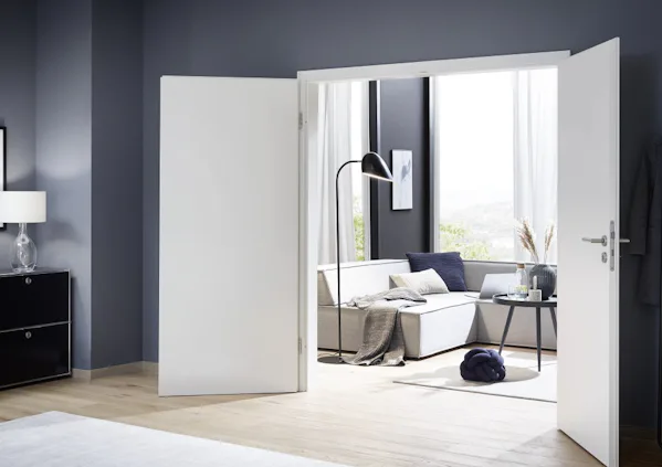 2. Quelle finition pour quelle pièce ? Cuisine et salle de bains : la laque satinée est plus adaptée vu sa facilité d’entretien et sa résistance à l’humidité.Salon et chambre à coucher : la finition mate ou satinée crée une ambiance...