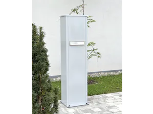 Et funksjonelt tillegg til moderne grindanleggTilgjengelig... Postkassesøylene og post- og pakkesøylene er også tilgjengelige som frittstående varianter.