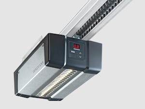 Une simple pression sur un bouton et vous rentrez dans votre... Une simple pression sur un bouton et vous rentrez dans votre garage à l’abri du vent et des intempéries. Dans l'obscurité, l'accès direct au garage apporte une plus grande sécurité.
En tant...