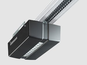 Une simple pression sur un bouton et vous rentrez dans votre... Une simple pression sur un bouton et vous rentrez dans votre garage à l’abri du vent et des intempéries. Dans l'obscurité, l'accès direct au garage apporte une plus grande sécurité.
En tant...