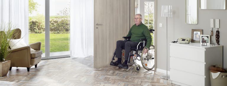 Barrierefreie Wohnung mit Türantrieb von Hörmann