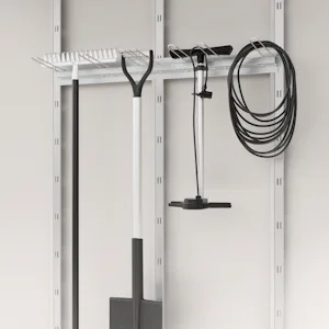 Conseils de rangement pour un espace bien organisé Un atelier n’est bien sûr rien sans quelques accessoires pratiques. Créez de l’espace et de l’ordre dans votre garage à vélos avec des accessoires tels que des étagères, des tables pliantes et des...