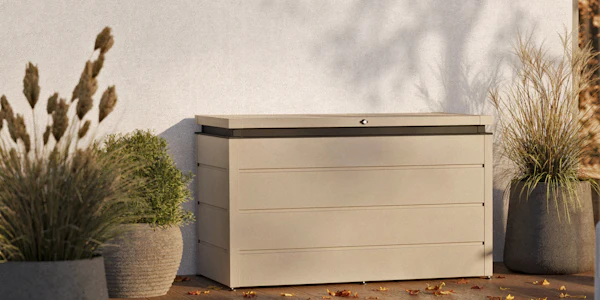 Gartenboxen aus Metall: Robust, sicher & witterungsbeständig
