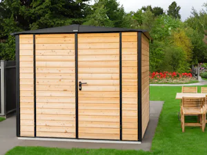 Berry shed Vario S motívom Vario je možné vonkajšiu stranu prístrešku Berry prispôsobiť, pretože umožňuje obloženie na mieste. Vyberte si požadovanú výplň, aby ste zrealizovali svoje osobné predstavy o dizajne a...