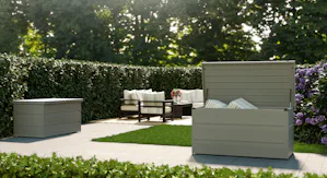 The Hörmann garden boxes are made of metal. Thanks to their... The Hörmann garden boxes are made of metal. Thanks to their robust construction from galvanized, high-quality painted sheet steel, they are:
very stable exceptionally durable low-maintenance...
