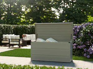 Sie suchen nach einer praktischen Stauraumlösung für z. B.... Sie suchen nach einer praktischen Stauraumlösung für z. B. Kissen, Spielsachen sowie Garten- und Terrassenutensilien? Dann sind unsere Gartenboxen aus Metall genau das Richtige für Sie. Eine...