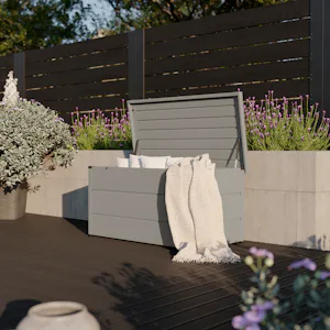 2. Slim uitbreiden: van extra opbergruimte tot loungedak Groeit je gezin of krijg je nieuwe hobby's? Dankzij de toekomstbestendige opbouw van Hörmann hoef je geen nieuw tuinhuis te bouwen als je meer ruimte nodig hebt.
Creëer een buitenruimte met het...