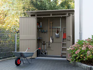 Suchen Sie nach einer eleganten und modernen Lösung zur... Suchen Sie nach einer eleganten und modernen Lösung zur Aufbewahrung Ihrer Gartenutensilien? Individuell auf Ihre Bedürfnisse anpassbar, praktisch, besonders langlebig und dazu noch CO2-neutral?...