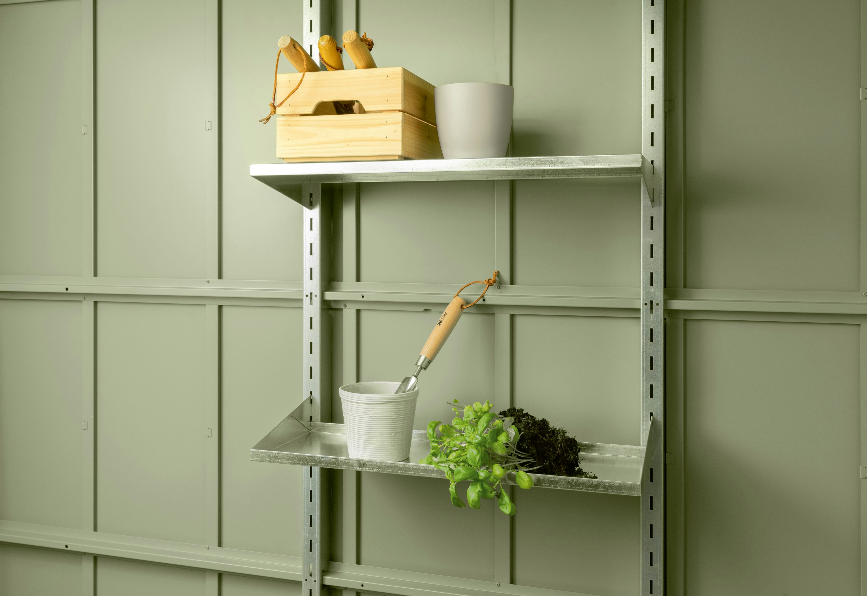 Shelf set
The shelf set consists of two shelves and shelf... Shelf set
The shelf set consists of two shelves and shelf rails for practical attachment to interior walls.