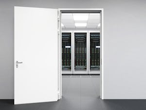 De stalen bedrijfsdeuren van Hörmann voldoen aan... De stalen bedrijfsdeuren van Hörmann voldoen aan multifunctionele eisen en kunnen zowel binnen als buiten worden gebruikt. Ze bieden de vereiste brand- en rookbeveiligingen zijn ook inbraakwerend en...