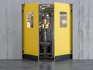 Porte va-et-vient PE HPP-180 avec profilé plat et protection bas de porte Les portes va-et-vient en polyéthylène (PE), acier inoxydable, bois ou panneaux compacts HPL sont utilisées partout où un passage rapide et sans difficulté est important. Par exemple, lorsque la...