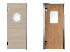 Kyvné dveře ze dřeva HPH-180 (vlevo) / kyvné dveře z kompaktní laminátové HPL desky HPL-180 (vpravo)
