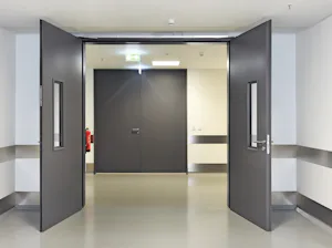 De brandwerende stalen H3 OD-afsluitingen worden volgens de...