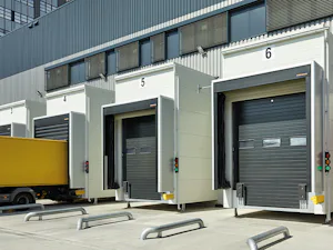 Motorizzazioni, centraline di comando e soluzioni per la logistica I portoni sezionali industriali sono completati in modo ideale dalla nostra tecnologia di azionamento e controllo ad alte prestazioni. In questo modo i portoni possono essere integrati su richiesta,...