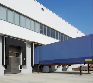 Sas d’étanchéité – Une protection intégrale Les sas d’étanchéité Hörmann protègent les marchandises à charger des intempéries, permettent de réduire la facture énergétique, évitent les courants d’air et donc les absences du personnel pour cause...