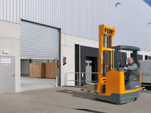 A Hörmann alumíniumból és acélból készült redőnykapuk... Redőnykapu DD S6