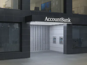 Grille à enroulement pour votre fermeture de magasin ´Afin de protéger les magasins et surfaces de vente dans les centres commerciaux ou aéroports de tout accès non autorisé, les grilles à enroulement sont utilisées en tant que fermetures de magasin. Le...
