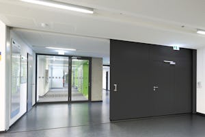 Pour tous les secteurs tertiaires, Hörmann fournit des... Porte coulissante résistante au feu OD
