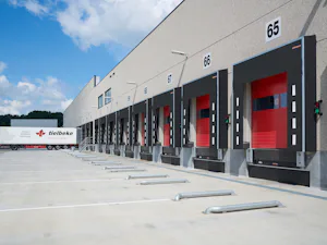 Hydraulické vyrovnávací můstky Hydraulické vyrovnávací můstky snadno překonávají větší výškové rozdíly.