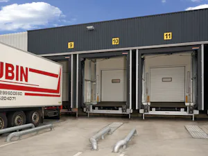 Energie-efficiëntie: omdat de voorzetsluis voor de hal is... Vrachtwagen gebruikt voorzetsluizen van Hörmann
