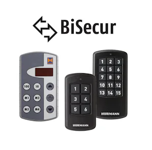 La sécurité avant tout En plus d’être esthétique, durable et robuste, une porte de garage doit avant tout être sûre. Nos portes de garage peuvent être équipées d’un clavier à code relié au système radio BiSecur de Hörmann....